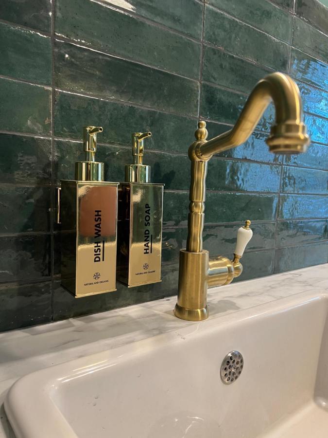 בארי Dulcamara Boutique Apartments - Blue Velvet מראה חיצוני תמונה